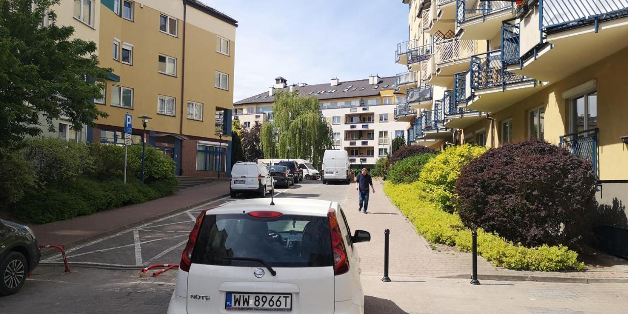 Classic Apartament Metro Kabaty Warsaw Luaran gambar