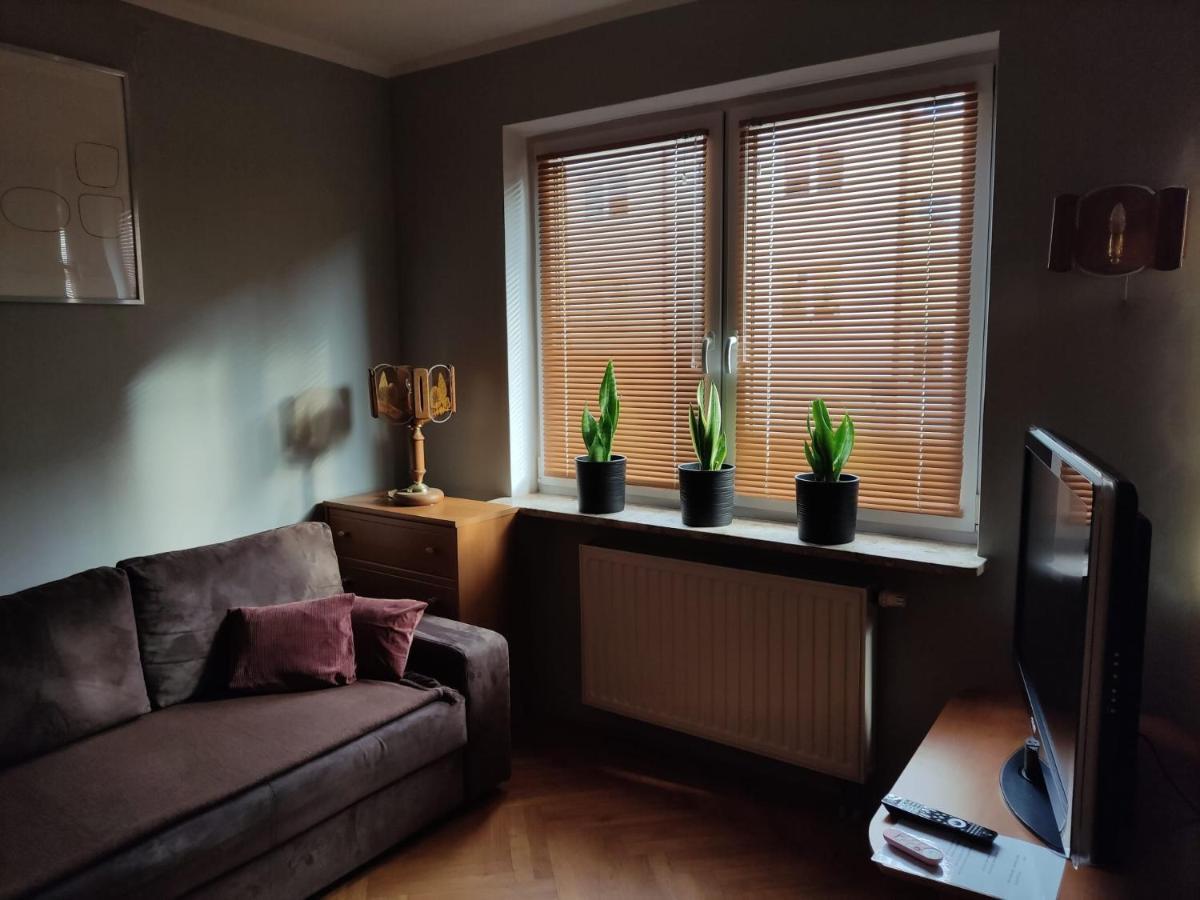 Classic Apartament Metro Kabaty Warsaw Luaran gambar