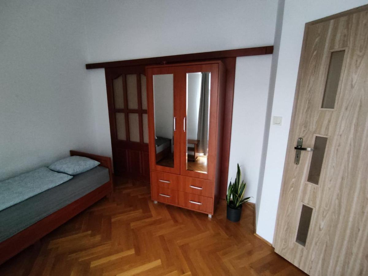 Classic Apartament Metro Kabaty Warsaw Luaran gambar